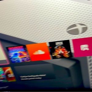 Xbox one s alout of games and Netflix which works